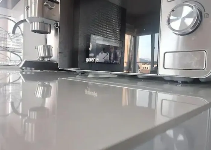 Ahinora Apartament *