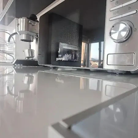 Ahinora Апартамент *