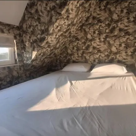 Ahinora Apartment