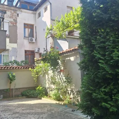Ahinora Free Street Parking -1,2 From Center Φιλιππούπολη