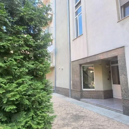 Апартаменты Ahinora Free Street Parking -1,2 From Center *