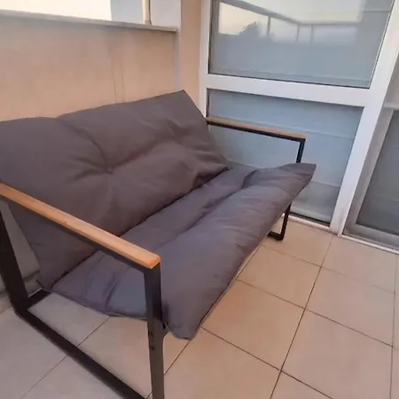Ahinora Apartment *
